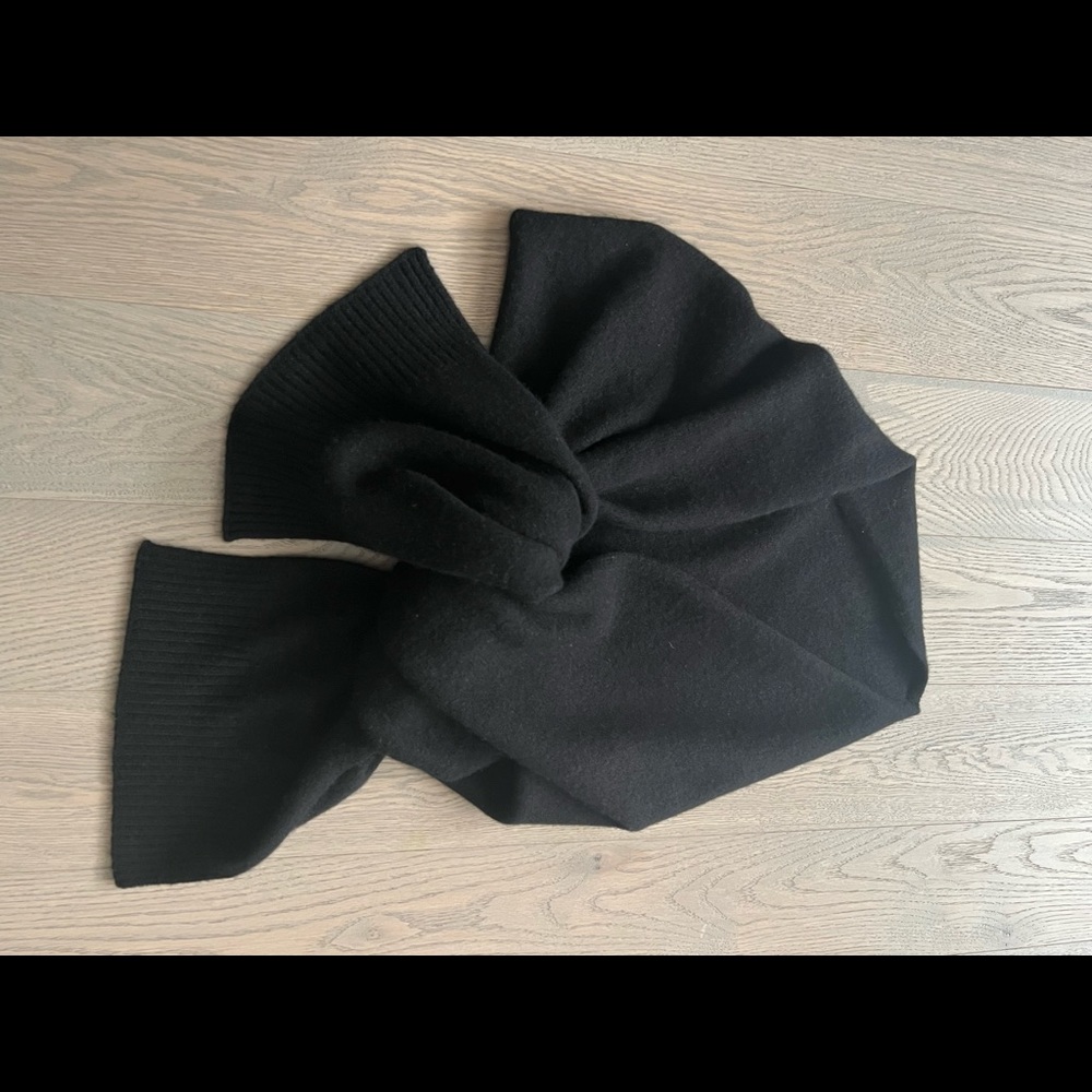 Vince 100% cashmere wrap scarf